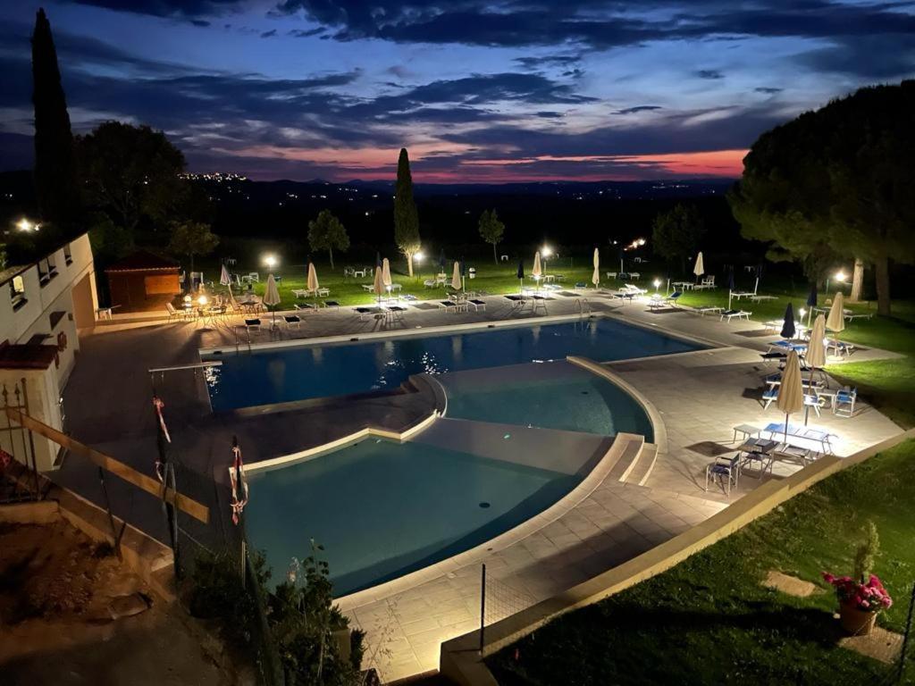 Palazzuolo 3* San Quirico dʼOrcia